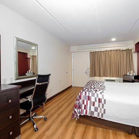 Red Roof Inn Tallahassee - University Bagian luar foto