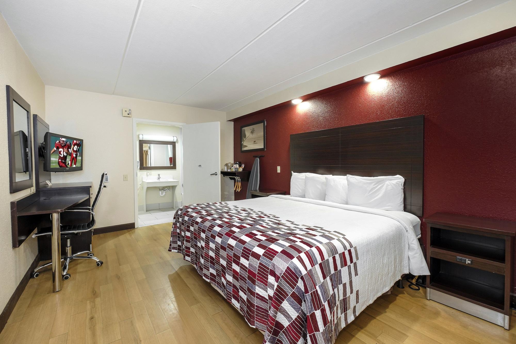 Red Roof Inn Tallahassee - University Bagian luar foto