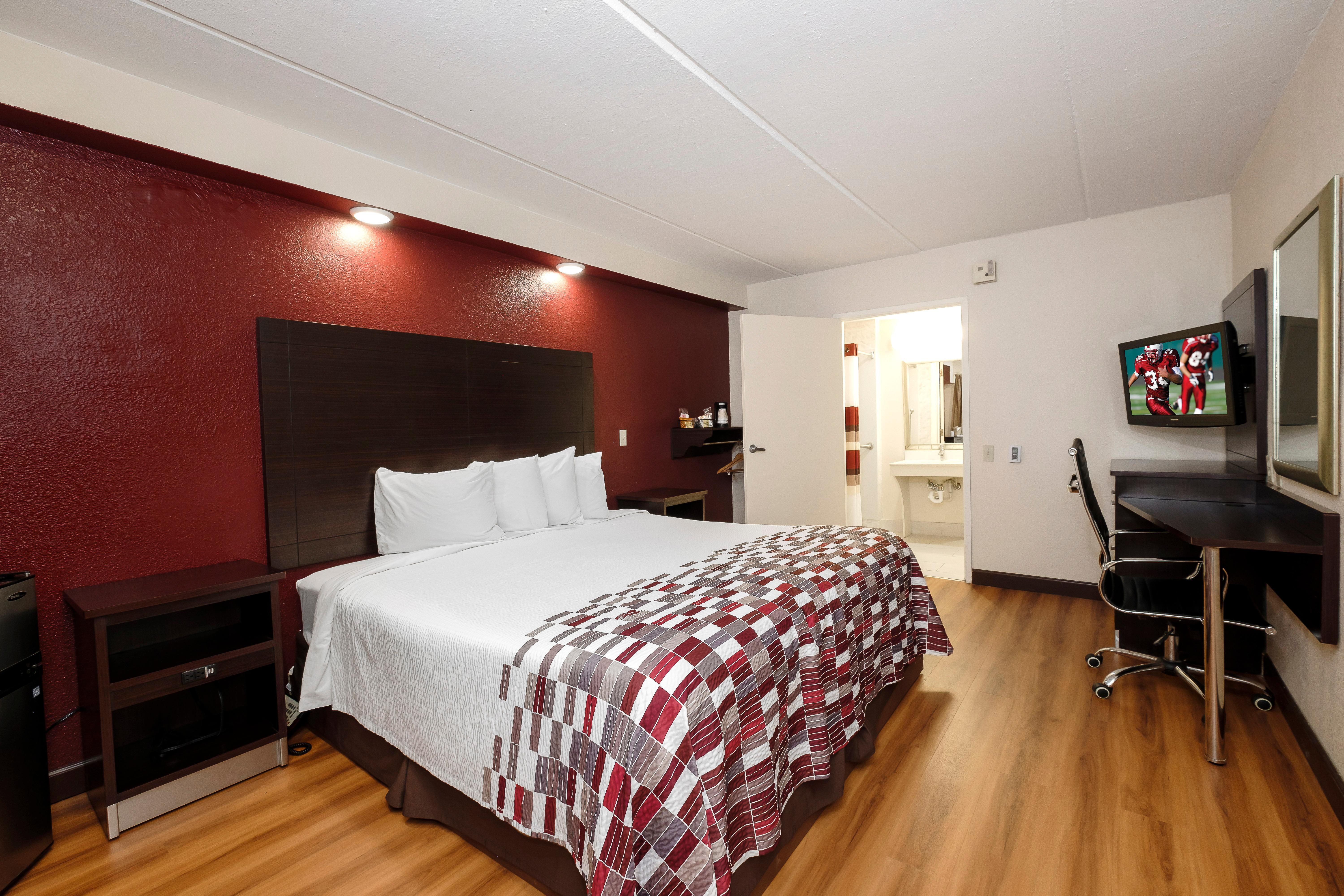 Red Roof Inn Tallahassee - University Bagian luar foto