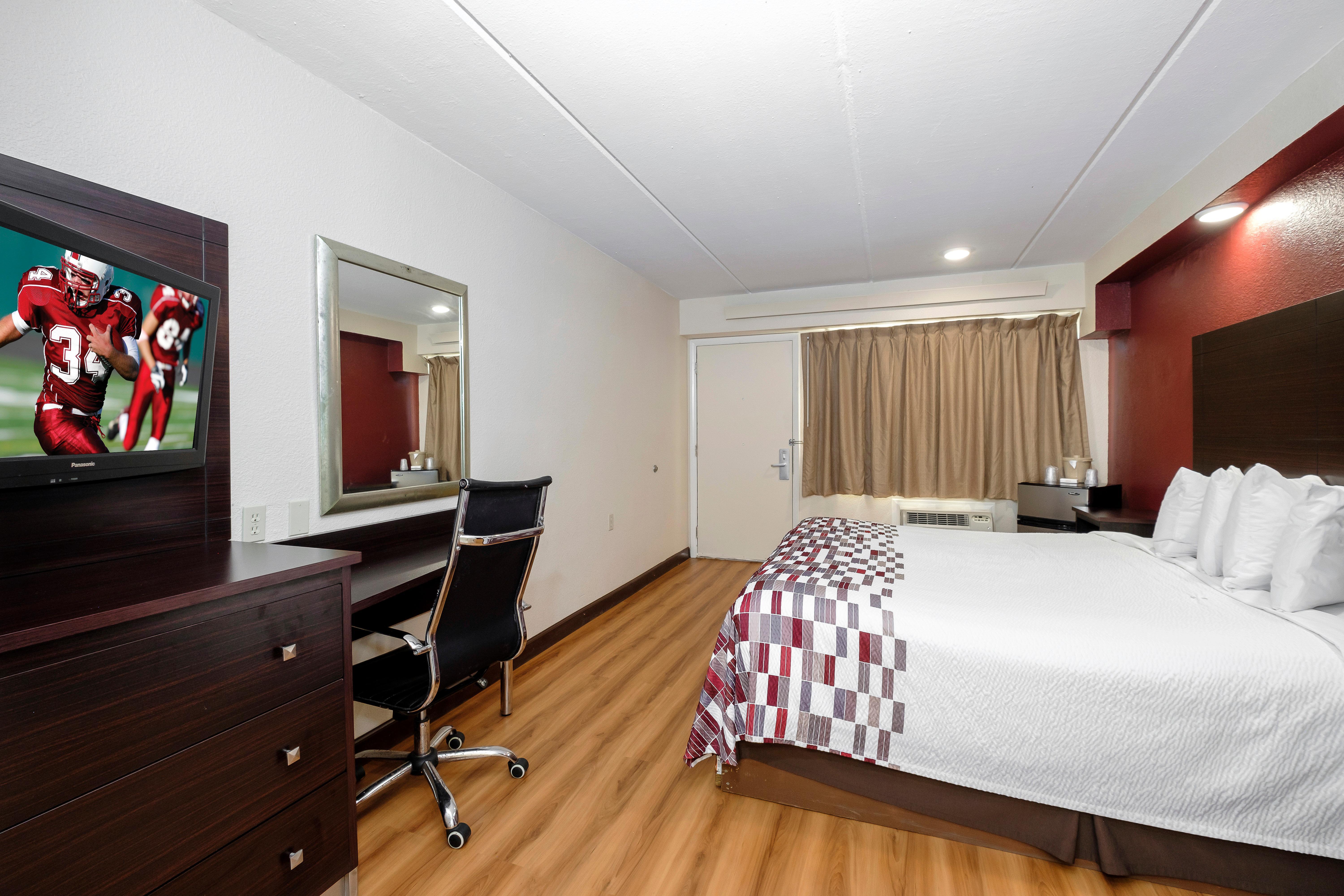 Red Roof Inn Tallahassee - University Bagian luar foto