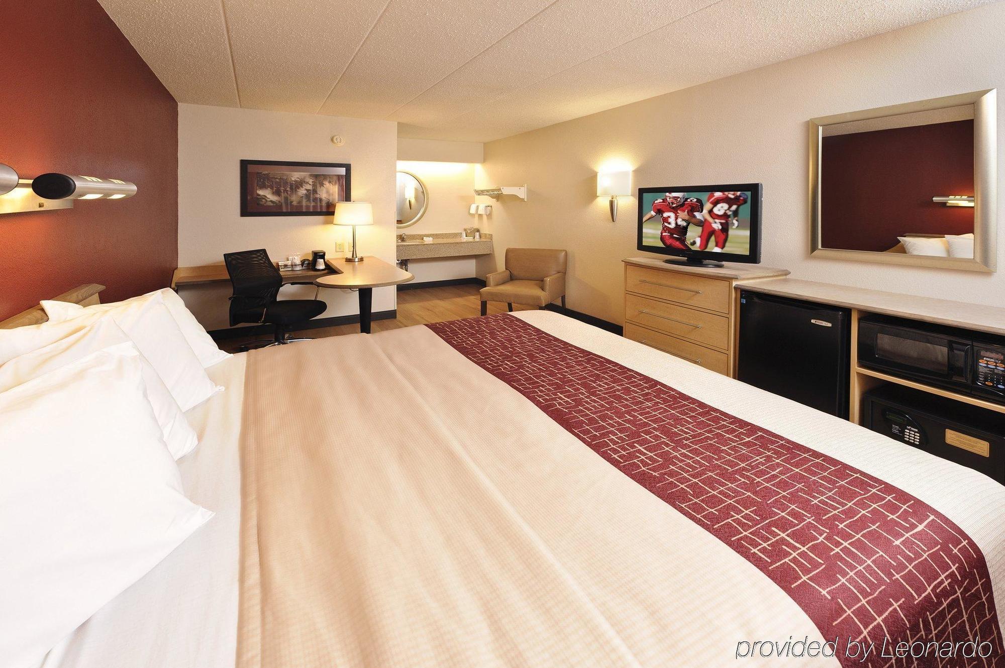 Red Roof Inn Tallahassee - University Bagian luar foto